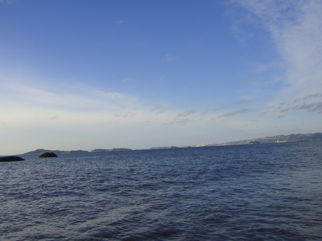 DSC02275_r1_c1 厦门清晨蔚蓝的海